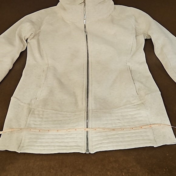 Lululemon jacket womens size 10 - Picture 2 of 4